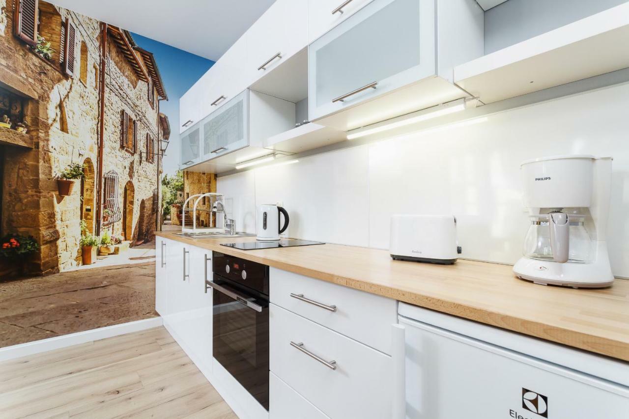 Apartments Harmonica Trynitarska By Noclegi Renters Cracovie Extérieur photo