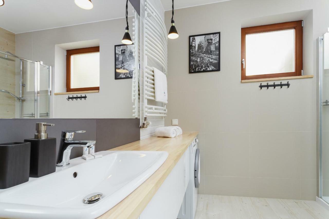 Apartments Harmonica Trynitarska By Noclegi Renters Cracovie Extérieur photo